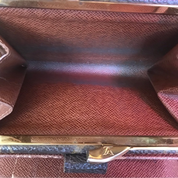 Authentic Louis Vuitton‎ French Kisslock Wallet - Picture 4 of 11